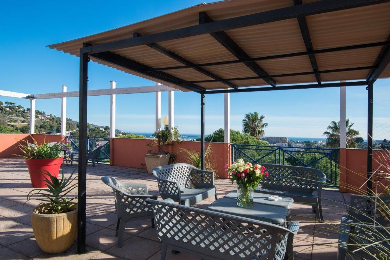 Ibis Budget Cannes Мужен Экстерьер фото