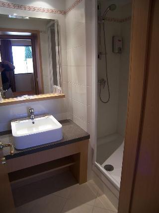 Ibis Budget Cannes Мужен Экстерьер фото
